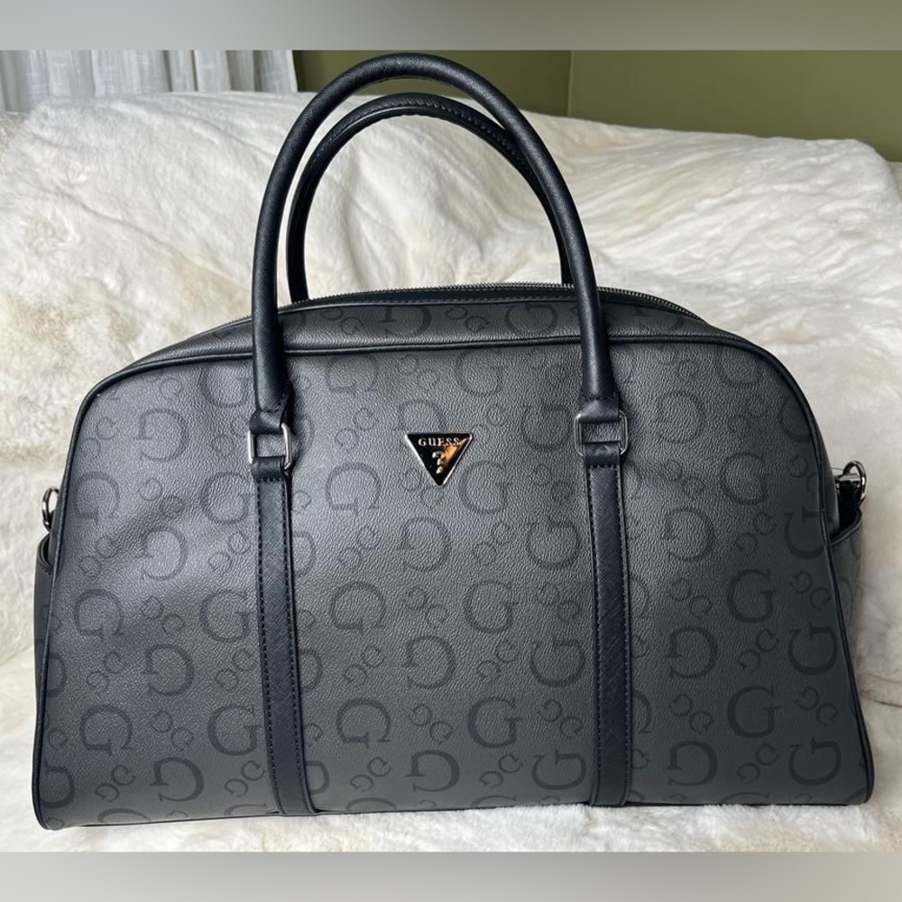 Authentic and Beautiful Bag At low price🤩